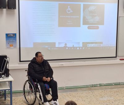 ΕΠΙΣΚΕΨΗ ΤΟΥ ΙΠΠΟΚΑΜΠΟΥ ΣΤΟ 4ο ΕΣΠΕΡΙΝΟ ΛΥΚΕΙΟ ΒΟΛΟΥ